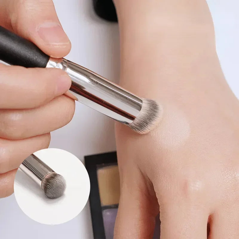 Professional Dense Eye Blending Brush – Soft Synthetic Eyeshadow Brush for Seamless Makeup Application